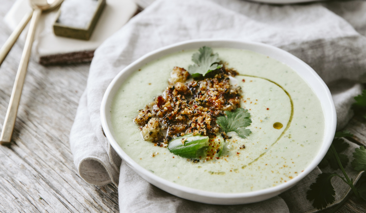 Gaspacho de concombres écrasés