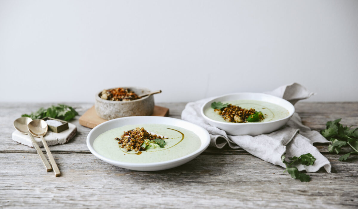 Gaspacho de concombres écrasés