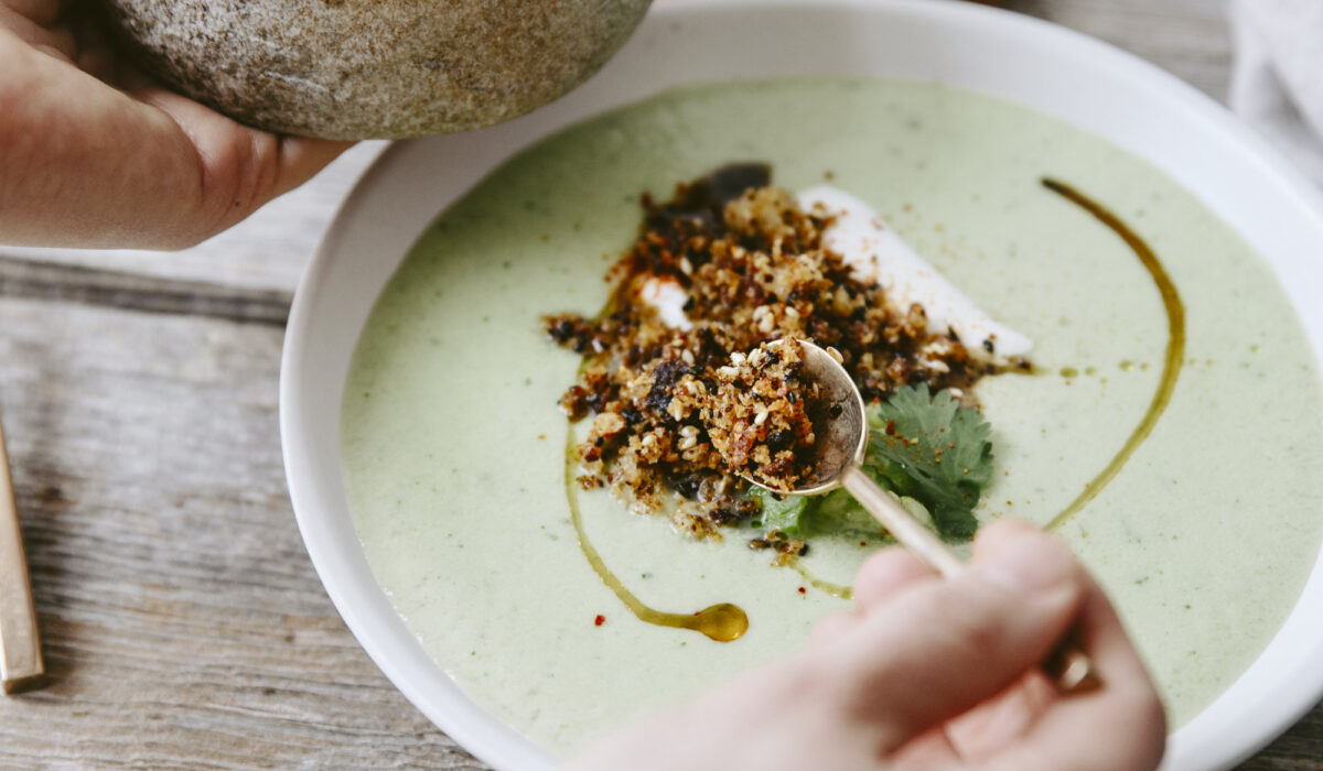 Gaspacho de concombres écrasés